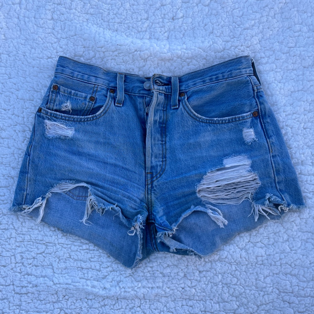 Levis med shorts